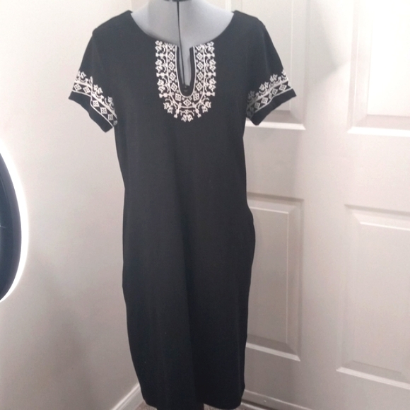 Talbots Crosstitch Black Shift with Pockets Size Med - Picture 2 of 7